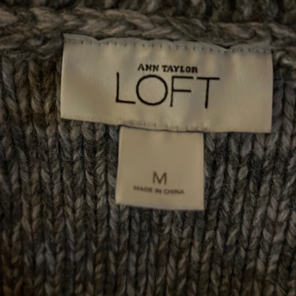 Ann Taylor LOFT Cardigan – Size Medium - Picture 8 of 8